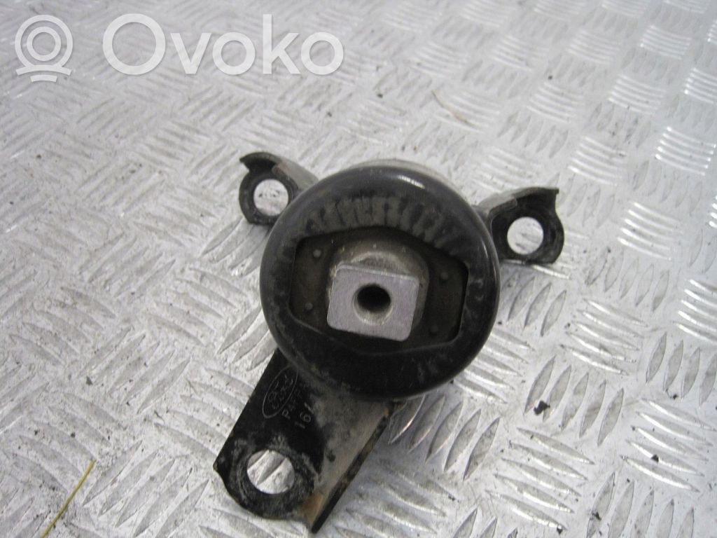 Ford Fiesta Engine mount vacuum valve 