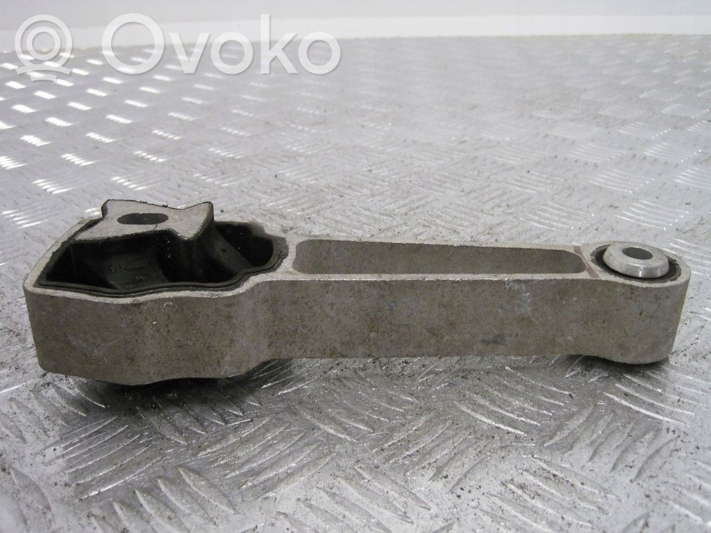 Engine mount bracket   30680474