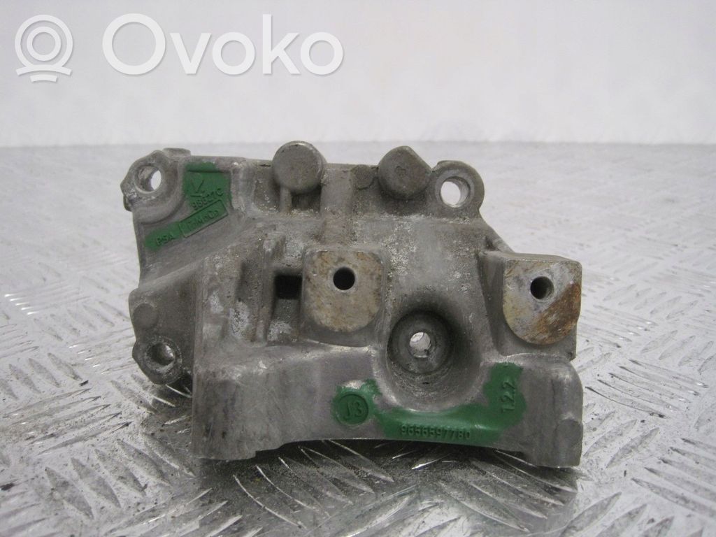 Peugeot Partner III Engine mount bracket 