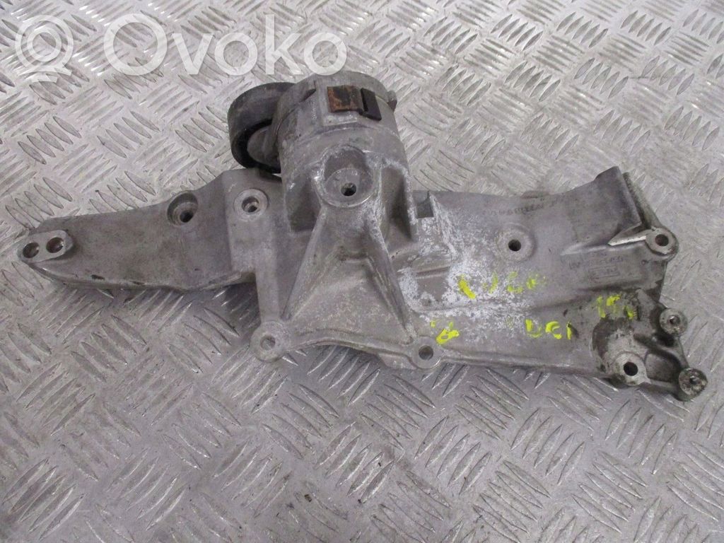 Ford Galaxy Engine mount bracket 