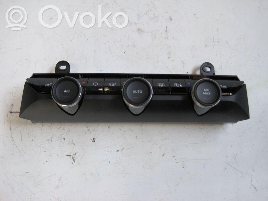 Citroen DS4 Central console control unit 