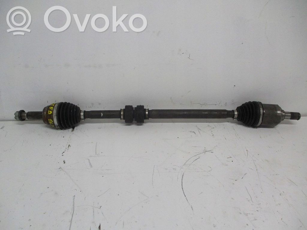 KIA Ceed Etuvetoakseli 