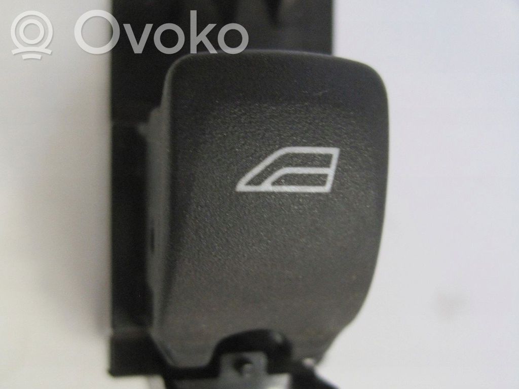 Central console control unit   31272013
