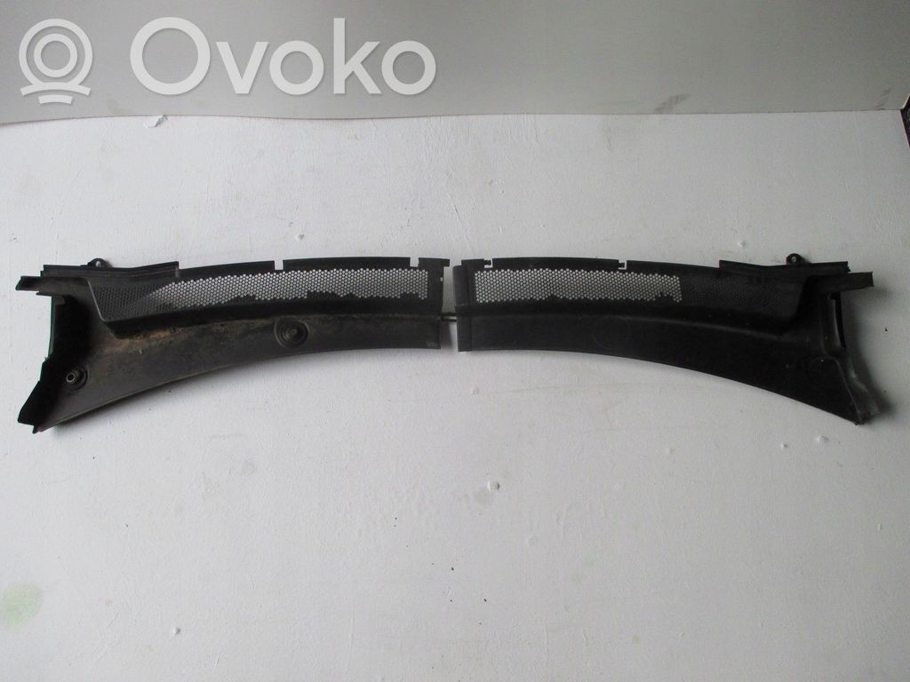 Peugeot 3008 II Rivestimento del tergicristallo 