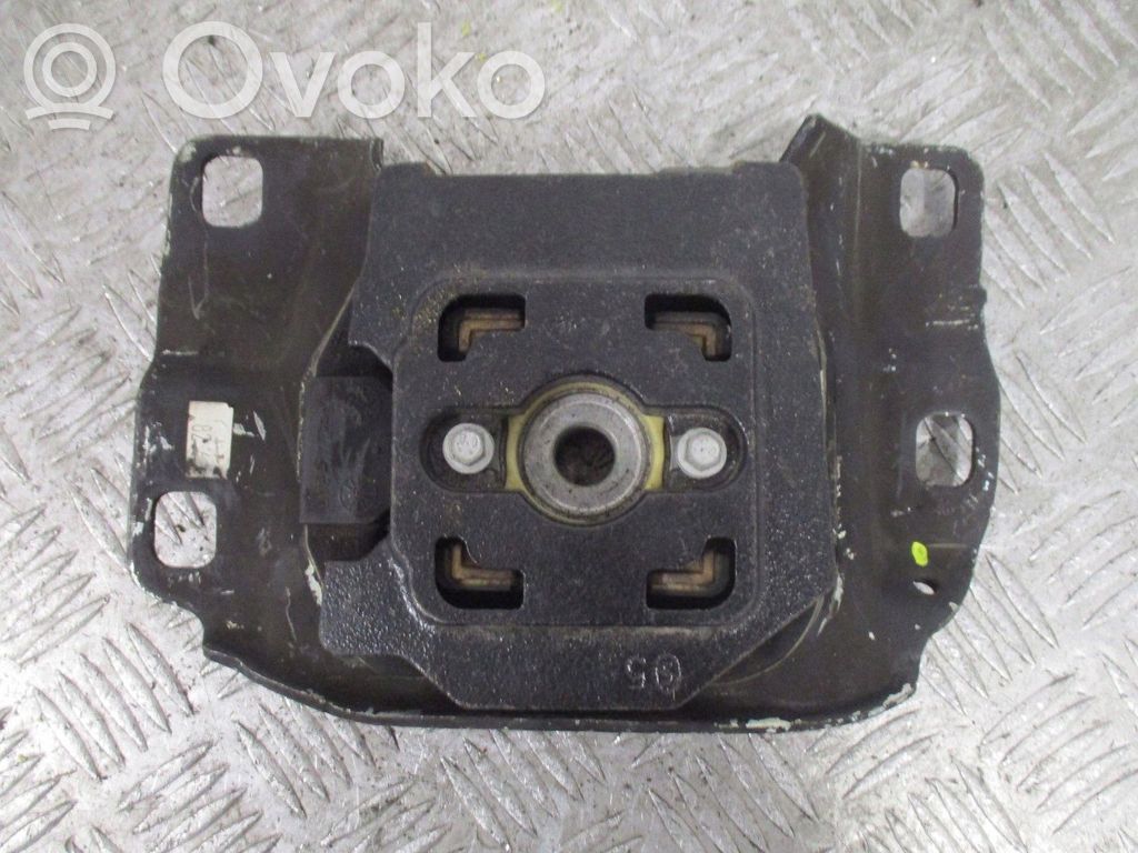 Ford Focus C-MAX Engine mount vacuum valve 