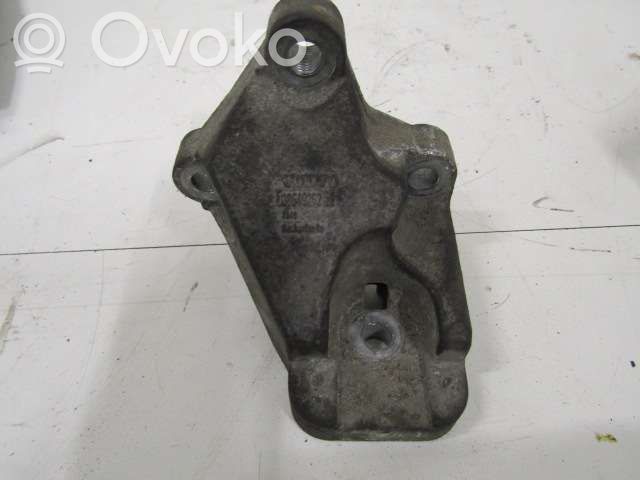 Engine mounting bracket   08649262,8649262