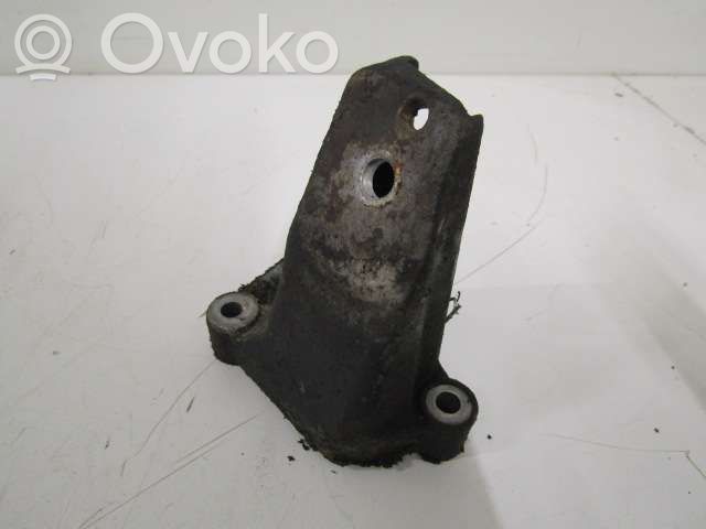 Engine mounting bracket   1329561
