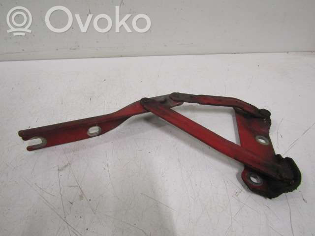 Engine bonnet/hood hinges