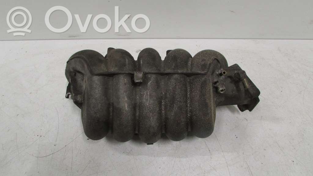 Volvo V70 Kolektorius įsiurbimo 