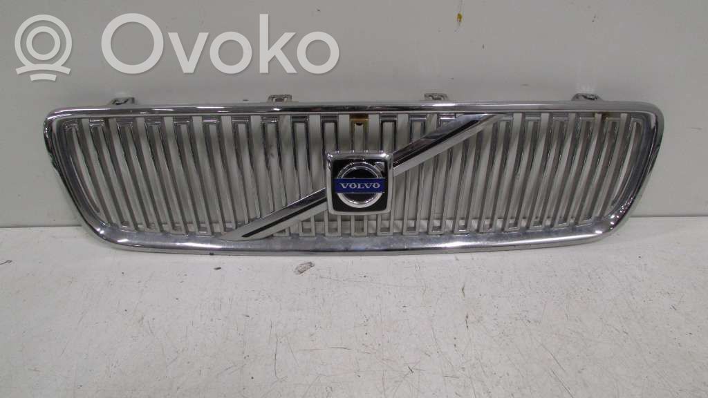 Volvo V70 Front bumper lower grill 
