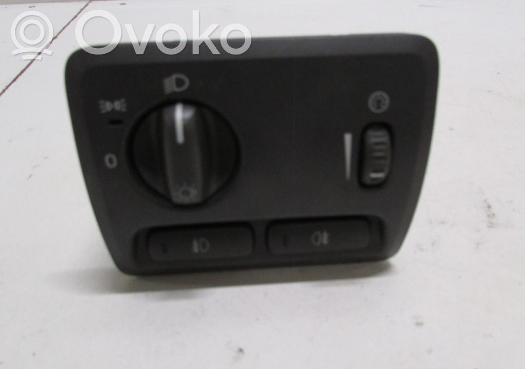 Volvo V70 Light switch 