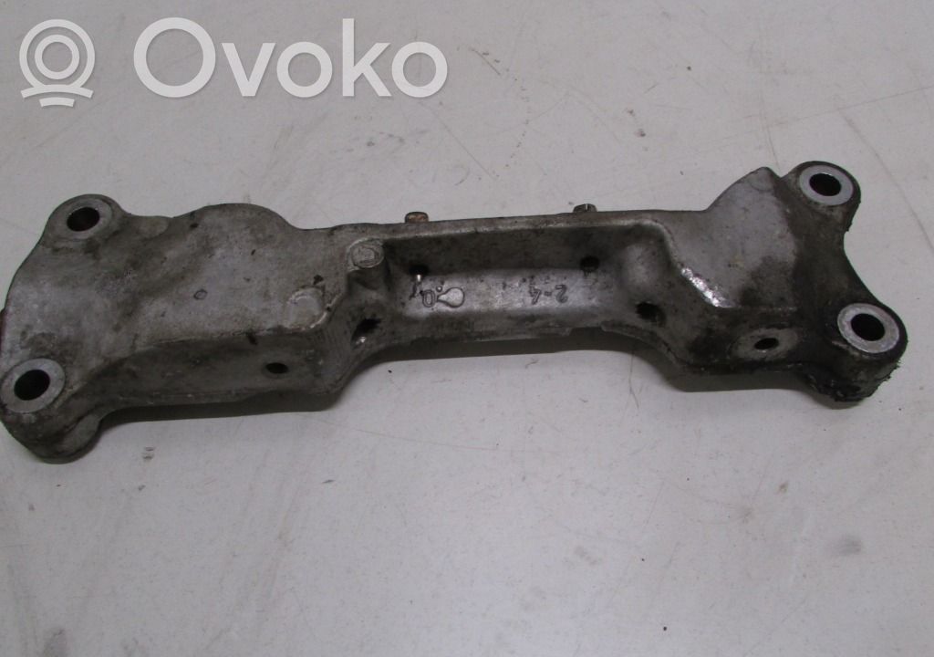 Engine mounting bracket   1839F5