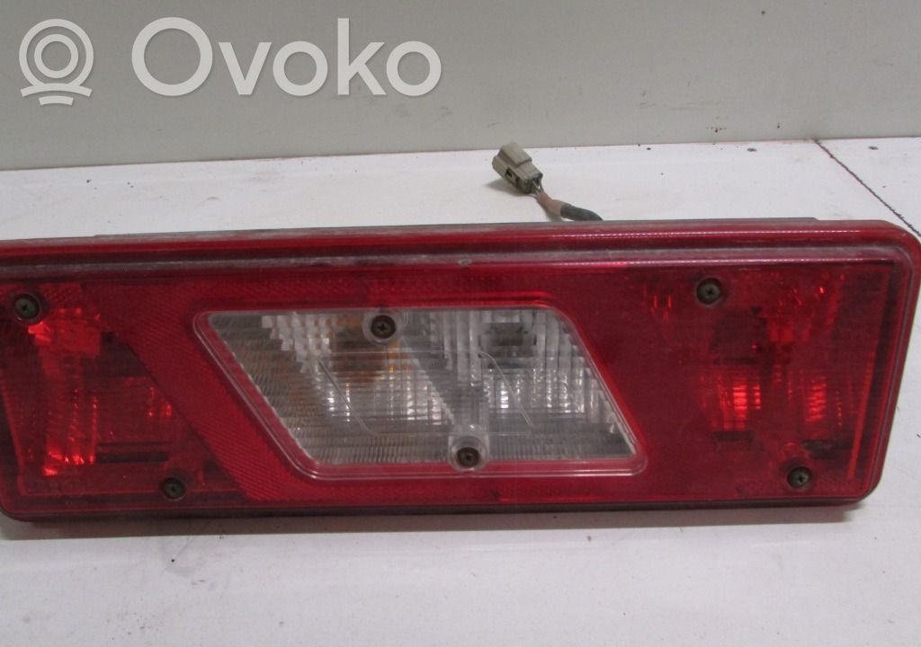 Ford Transit Courier Takavalot 