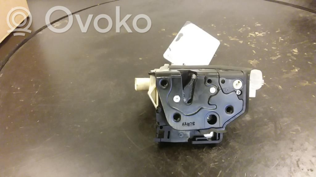 Audi Q7 4L Centrālās atslēgas motoriņš 