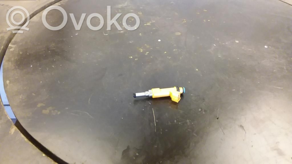 Suzuki SX4 Polttoainesuutin 