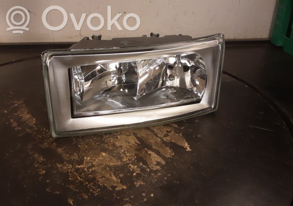Scheinwerfer   500307755