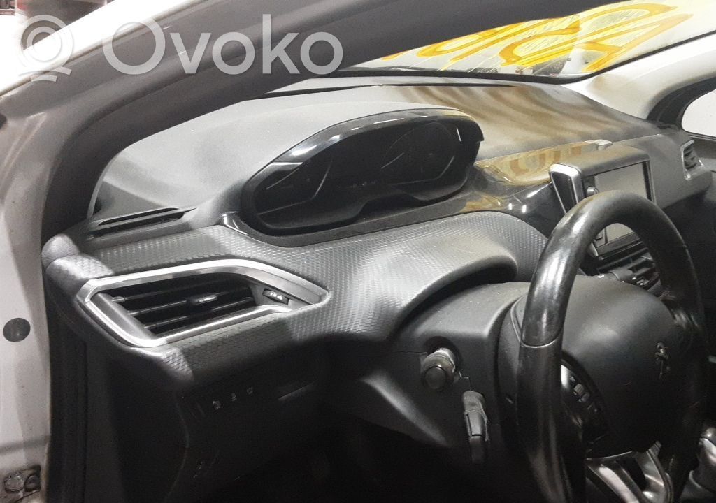 Peugeot 208 I Panelė 