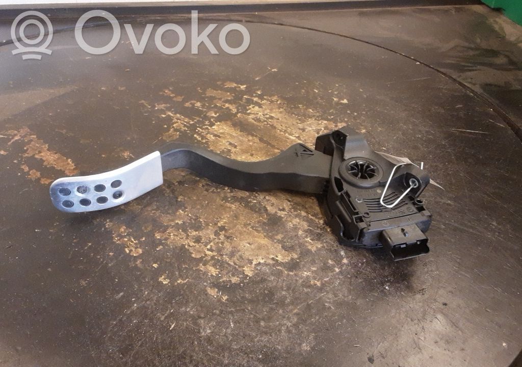 Accelerator throttle pedal   9671433880