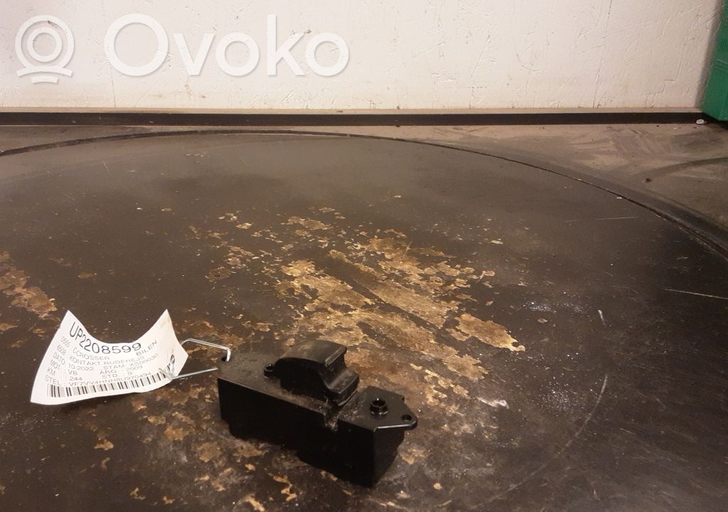 Citroen C-Crosser Electric window control switch 
