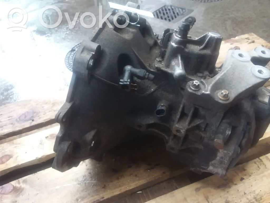 Opel Corsa E Manualna 5-biegowa skrzynia biegów 