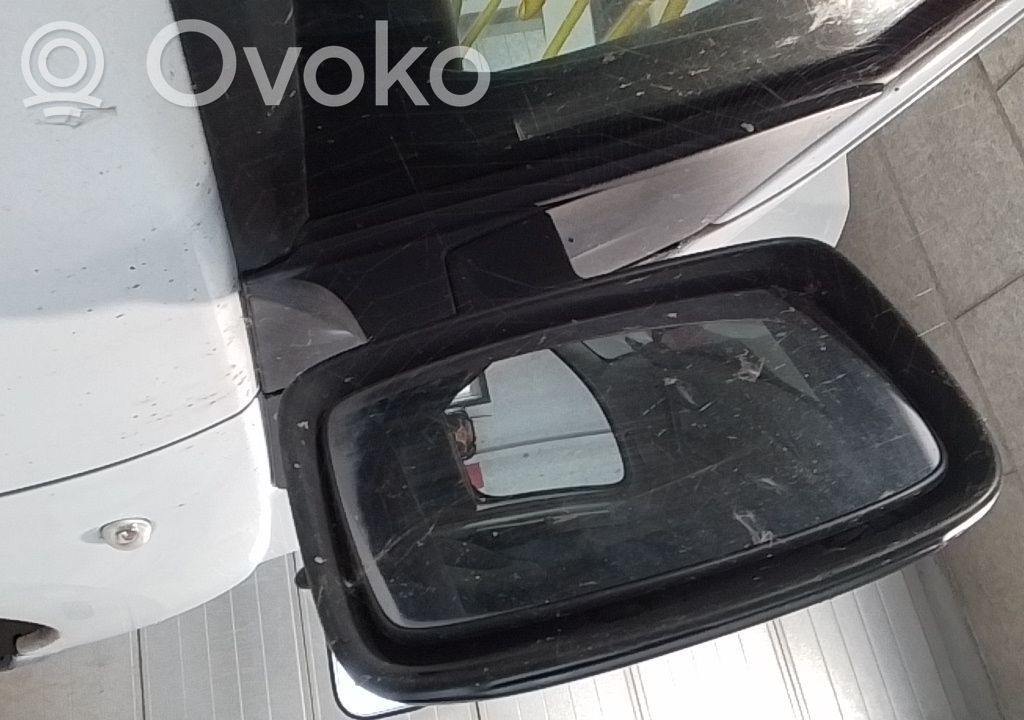 Front door electric wing mirror   8152G3