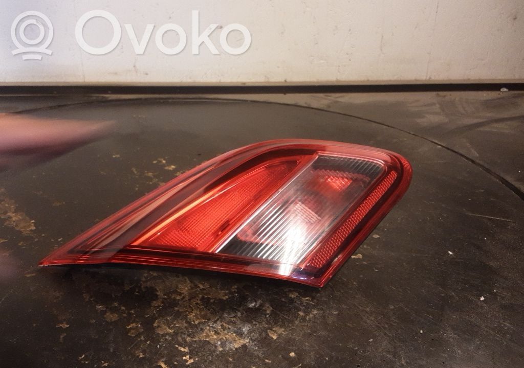 Rear/tail lights