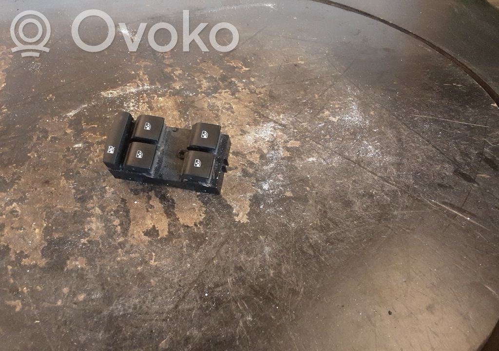 Electric window control switch   13408458
