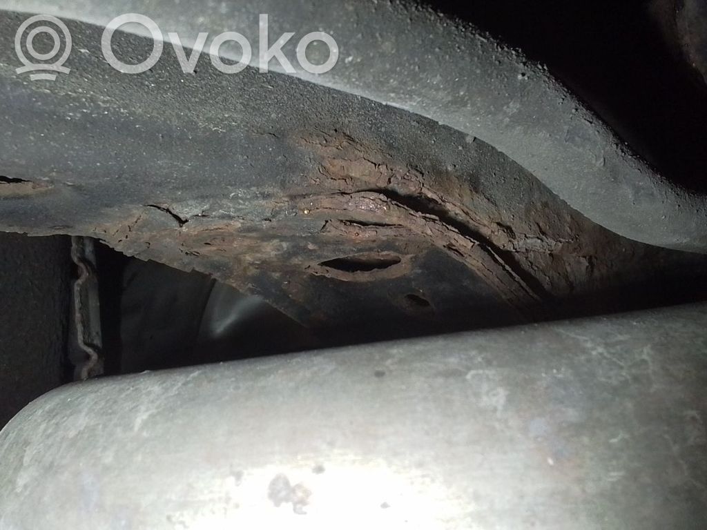 Hyundai i30 Grinda punții spate 