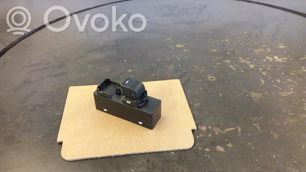 Interruptor del elevalunas eléctrico   KD3566370A,KD4766380
