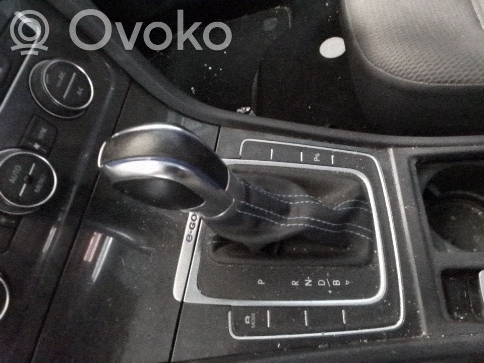 Selector de cambios   5Q0614235
