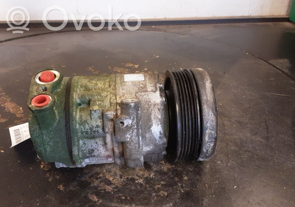 Ilmastointilaitteen kompressorin pumppu (A/C)   93190812,55701200