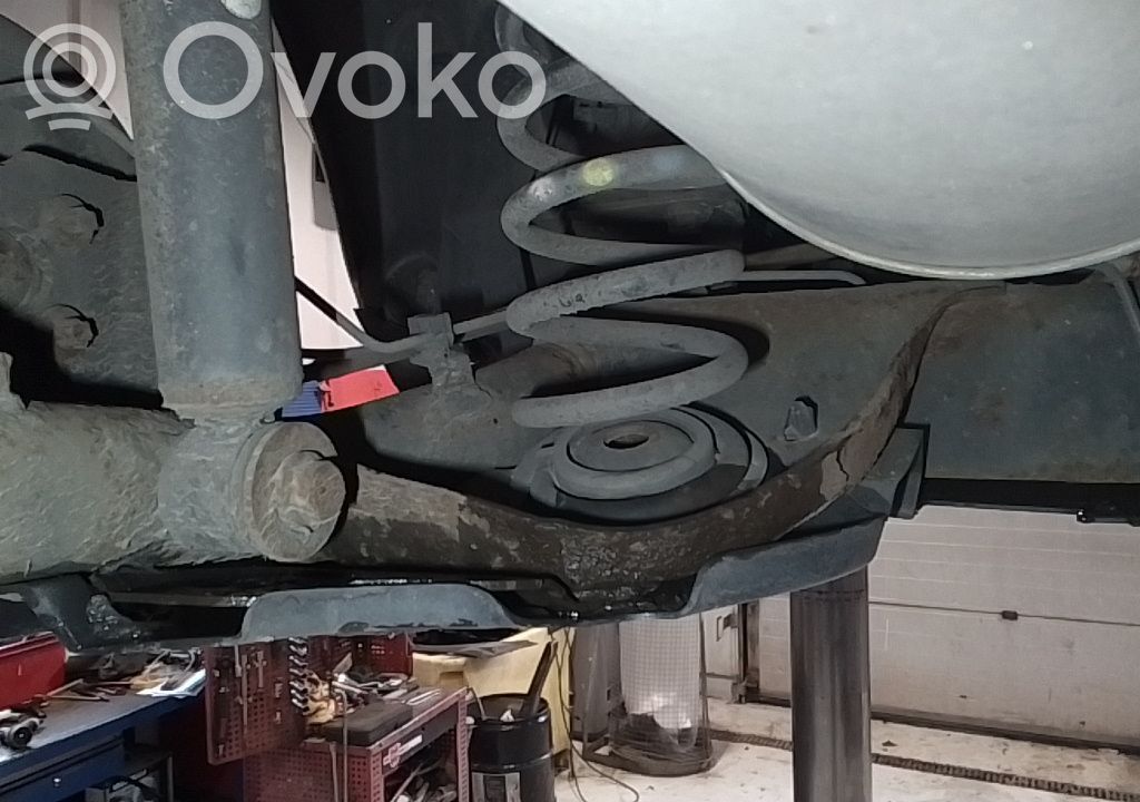 Aizmugurējais tilts   555112340R