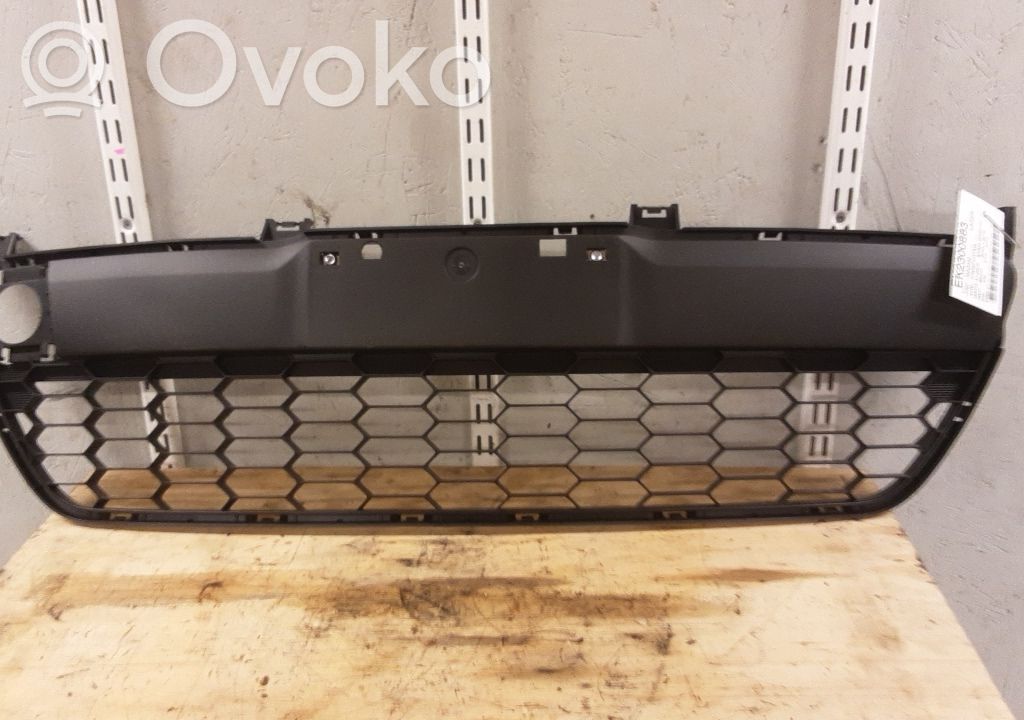 Front grill   D651501T0B