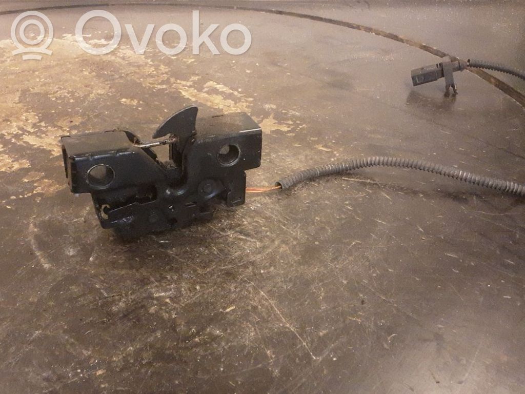 Seat Ateca Engine bonnet/hood lock/catch 