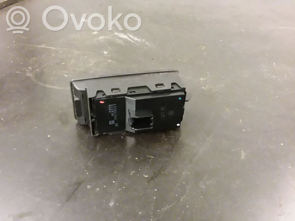 Electric window control switch   13301743