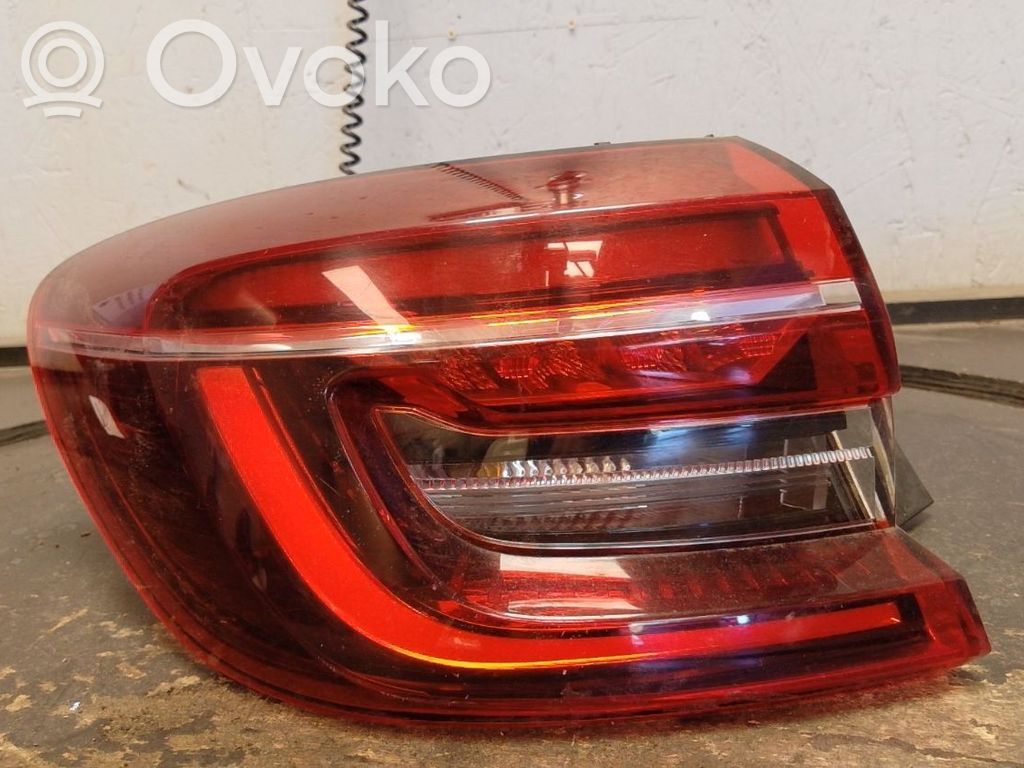 Rear/tail lights   265551550RR