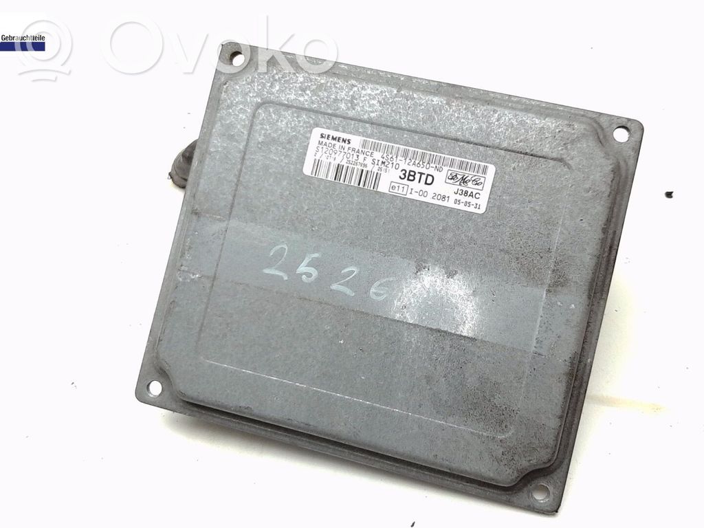 Engine control unit/module   Y6Y318881,C40118881