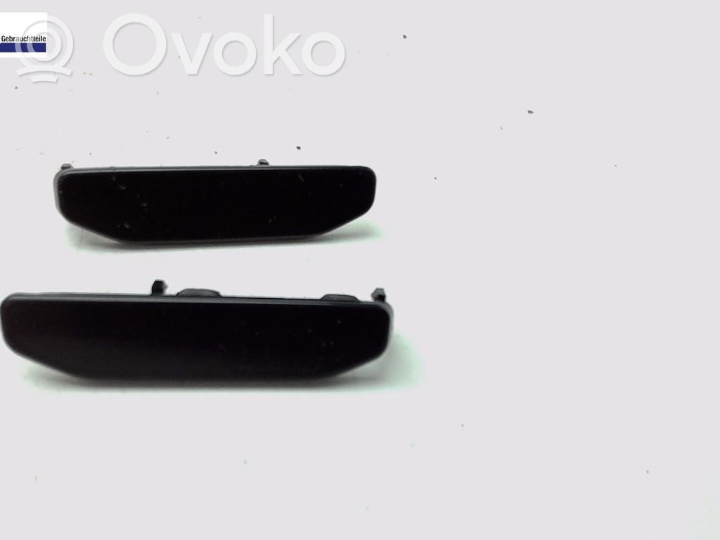 BMW 3 E46 Headlight washer spray nozzle 