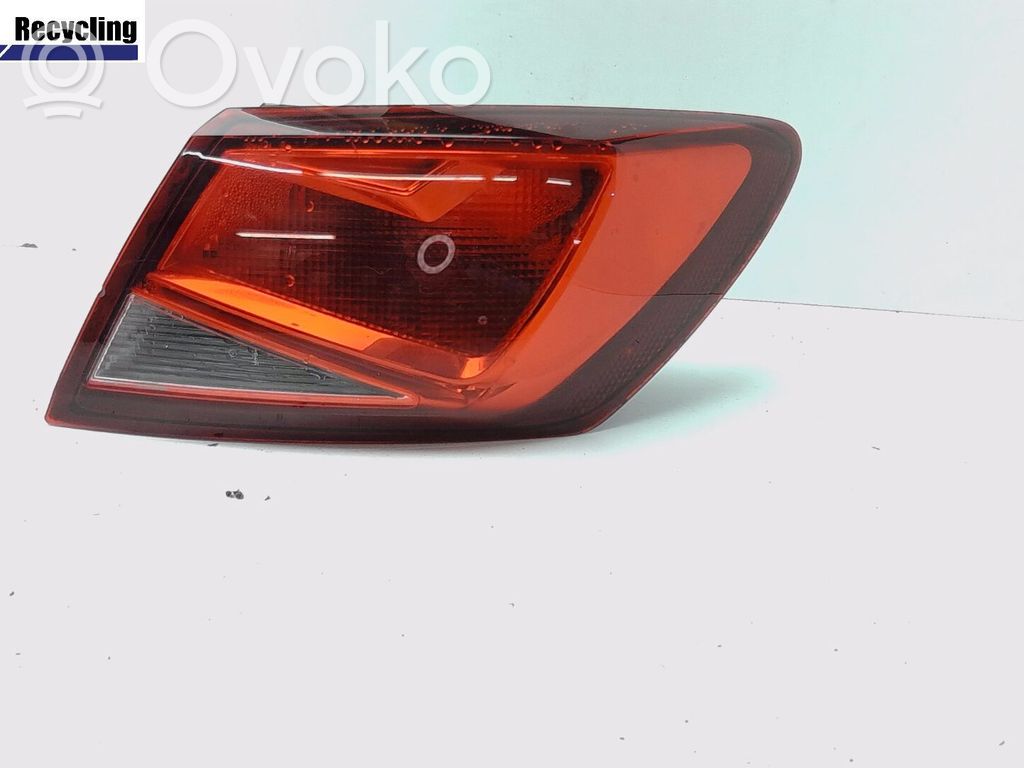 Seat Leon (5F) Galinis žibintas kėbule 