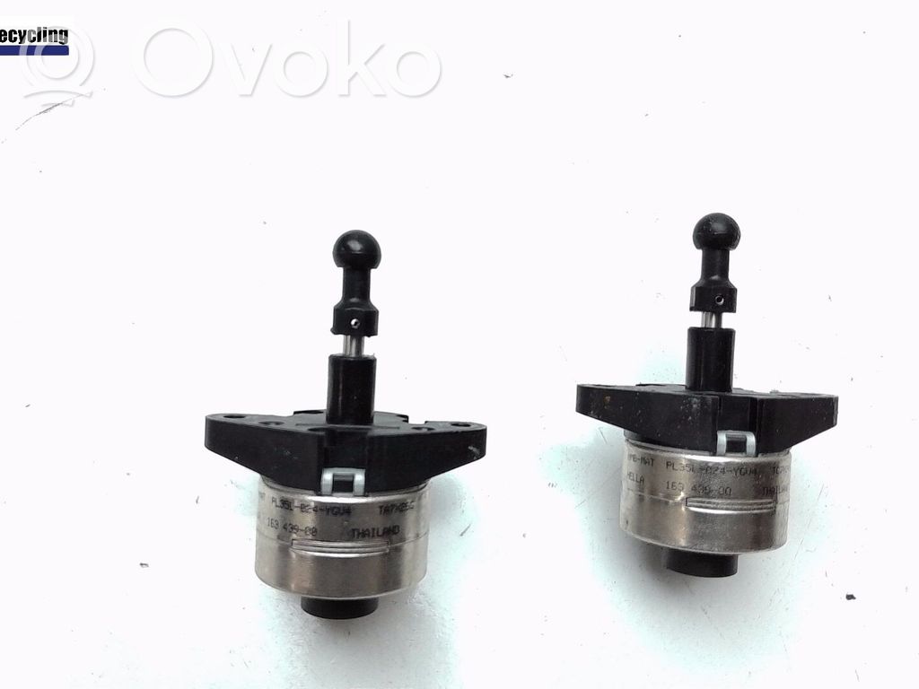 Audi A6 S6 C6 4F Headlight level adjustment motor 