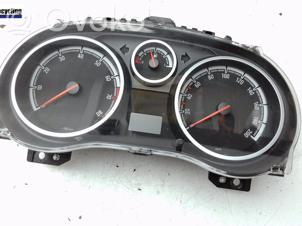 Opel Corsa D Tachometer 