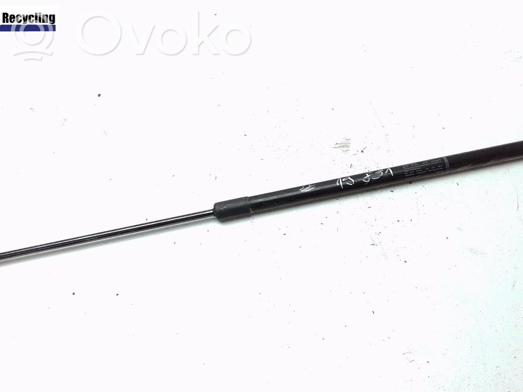Volkswagen PASSAT B6 Siłownik maski przedniej 