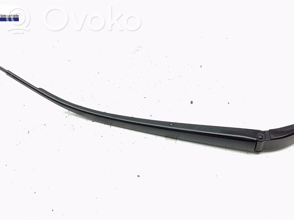 Mazda 2 Front wiper blade arm 