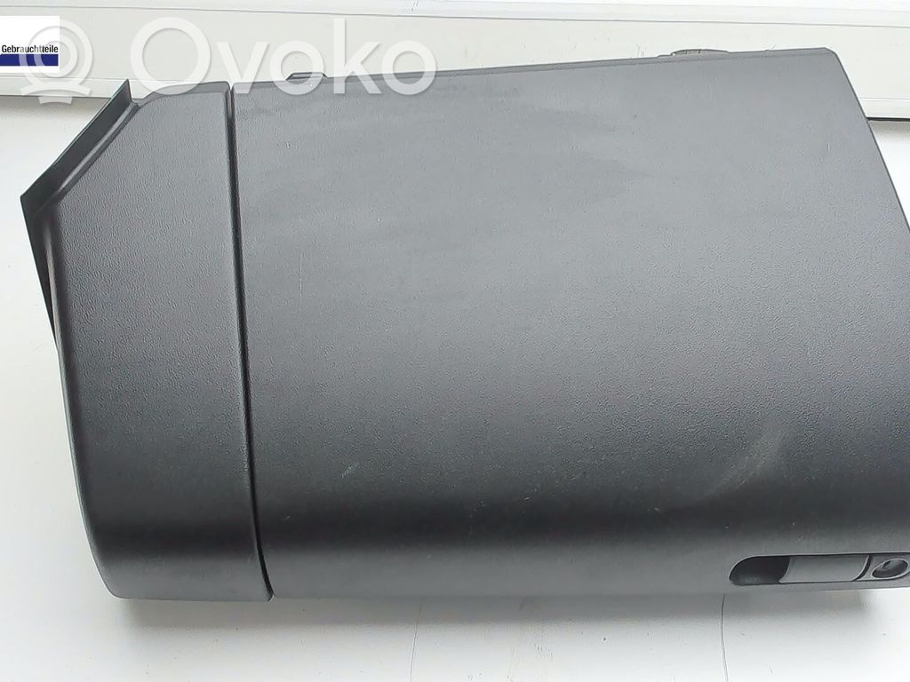 Mazda 3 I Glove box set 