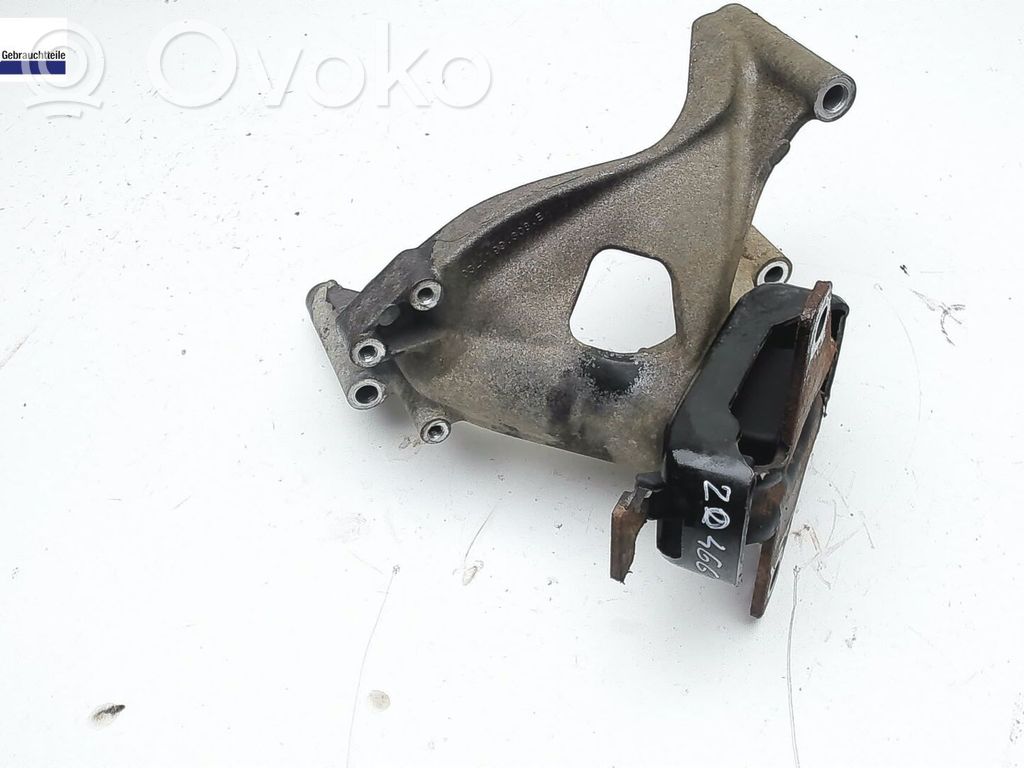 Volkswagen Amarok Suport motor 