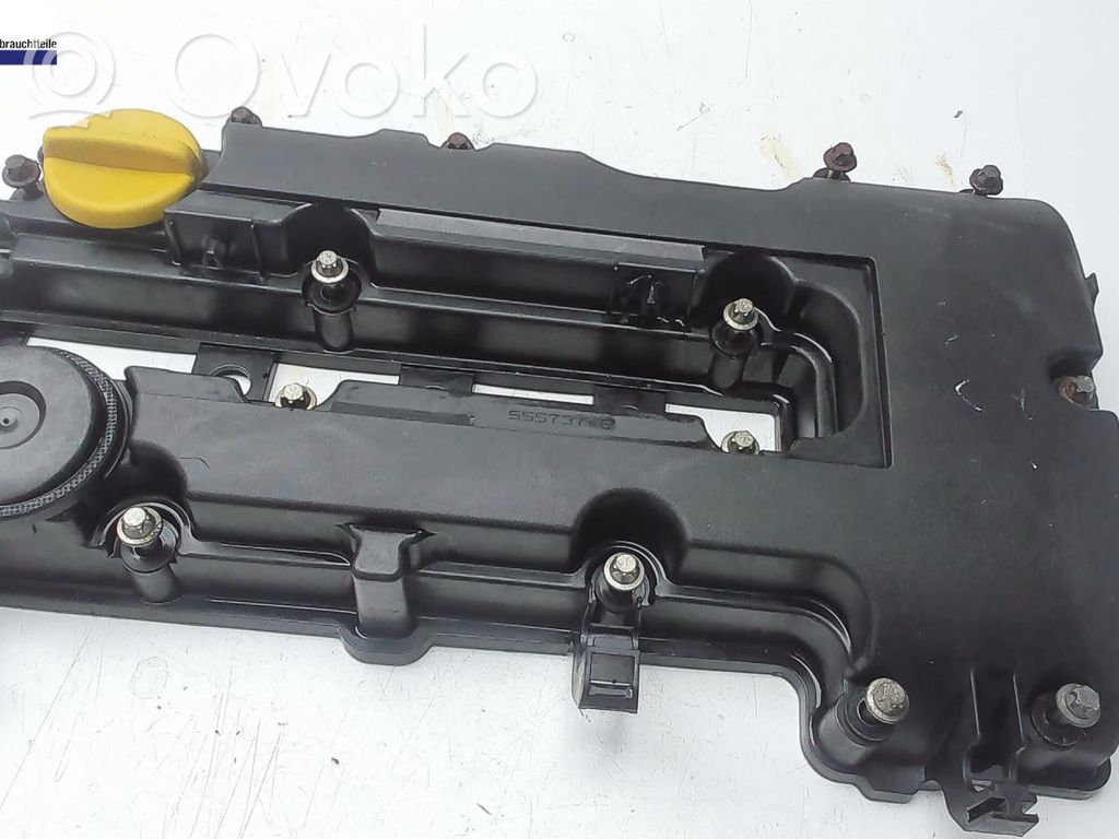 Opel Corsa D Ventildeckel 