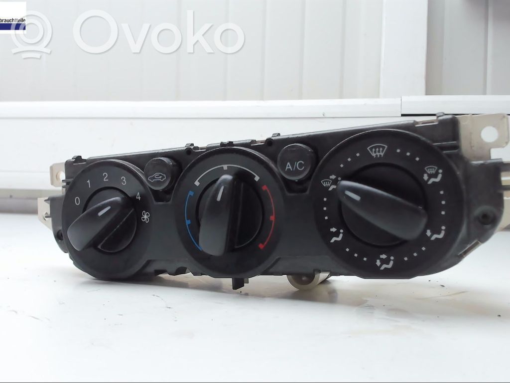 Ford Focus C-MAX Climate control unit 