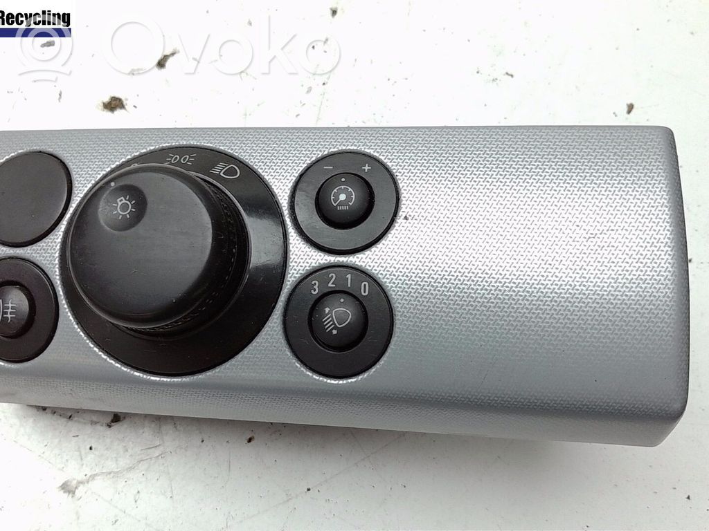 Opel Astra H Interruptor de luz 