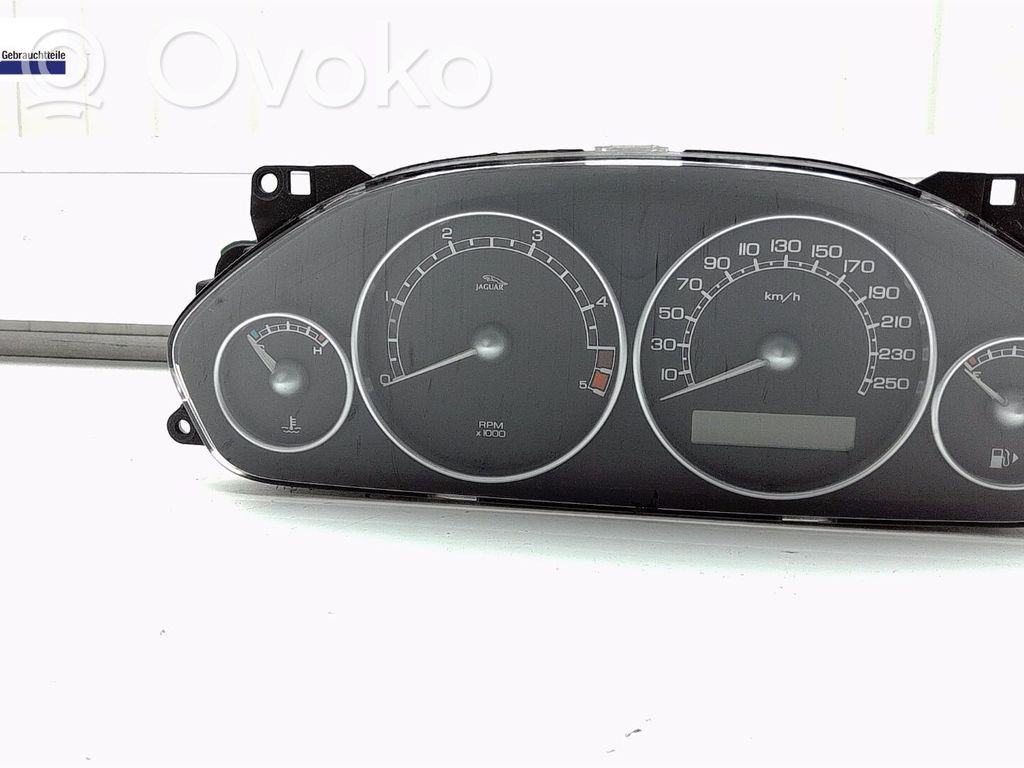 Jaguar X-Type Tachometer 