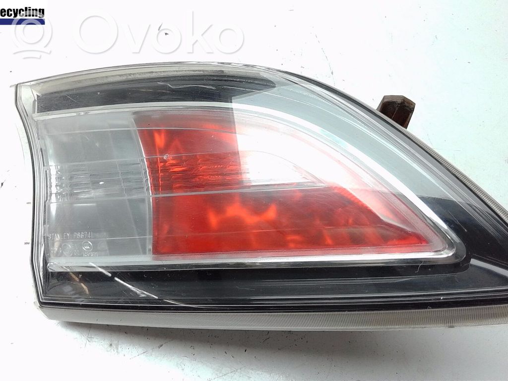 Mazda 3 II Takaluukun takavalot 